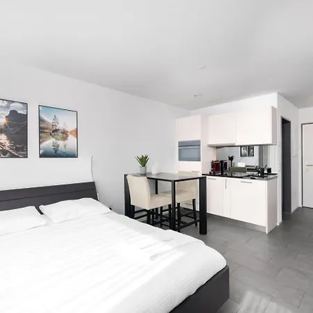 Paola Hotel apartamentowy 3*